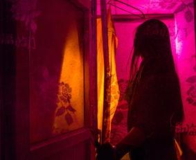 疑云背后（国语版）,揭开真相的惊心动魄之旅